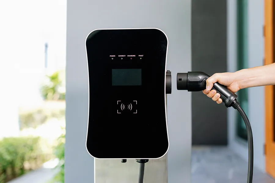 Borne de recharge, Coudurier Electricité, basé à mâcon